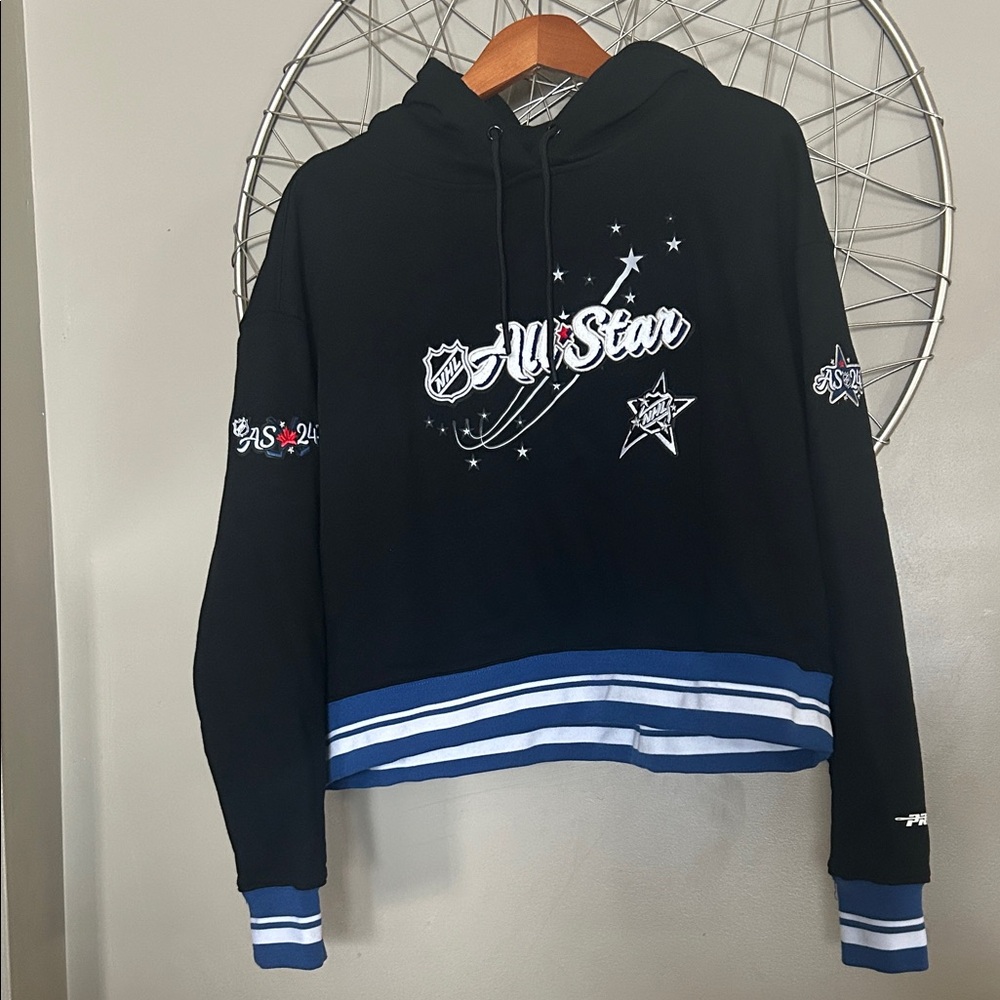 Women's Cropped Black and Blue NHL All-Star Hoodie